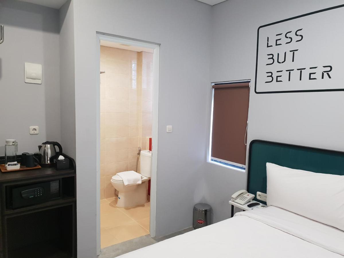 Hotel Sambina Prime Dżakarta Zewnętrze zdjęcie