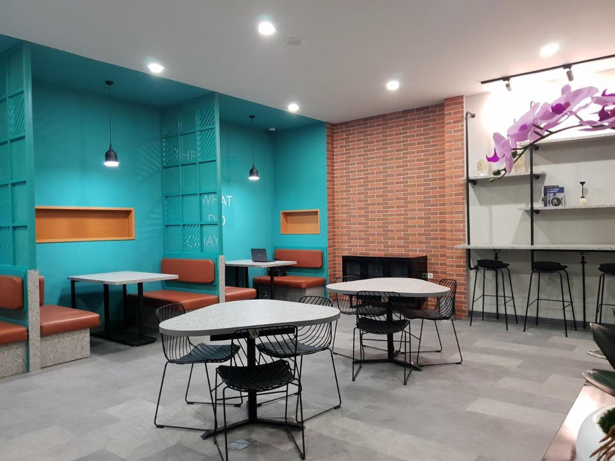 Hotel Sambina Prime Dżakarta Zewnętrze zdjęcie